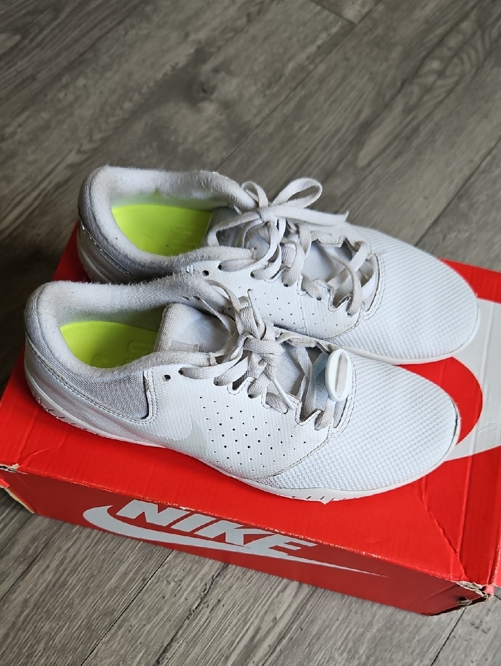 Nike Sideline IV Cheerleading Shoes - White - Size 6.5